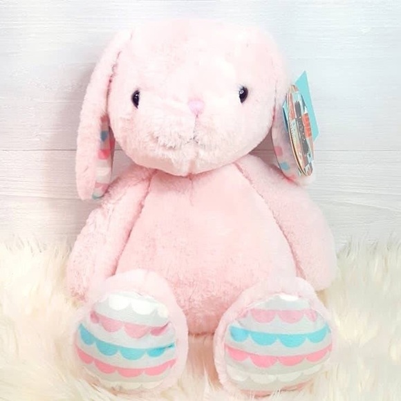 20 inch Authentic FAO SCHWARZ Bunny! Collector Papers included - Picture 1 of 3